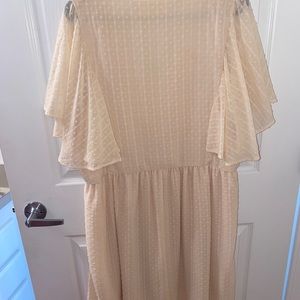 “A beautiful day” (arula) dress - worn once. Size “B” (2X)